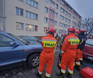 Wybuch pieca w bloku mieszkalnym w Strykowie w województwie łódzkim 