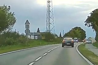 Kierowca bmw pędził ścieżką rowerową pod Bydgoszczą. Usłyszał już zarzuty! [WIDEO]