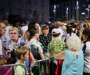 Potańcówka przed Teatrem Śląskim w Katowicach