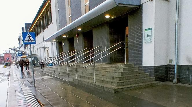Szczeciński dworzec nie podoba się niepełnosprawnym