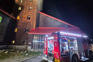 Pożar wieży nadawczej na Śnieżnych Kotłach. To ponad 1 500 m n.p.m. [ZDJĘCIA]