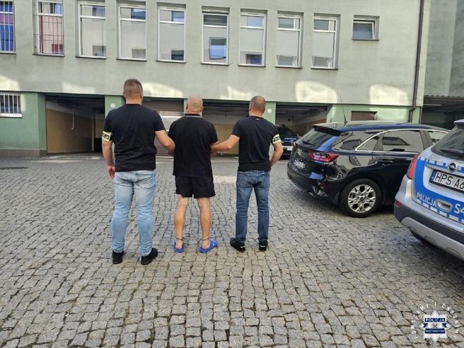 Agresor w rękach ostrowieckich policjantów