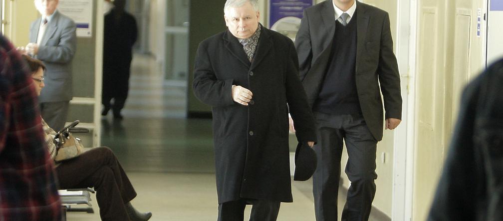 Kaczyńscy na zmianę czuwali przy mamie