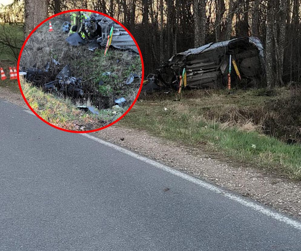 Dramat na drodze koło Bisztynka! Silnik wypadł z auta po zderzeniu z drzewami