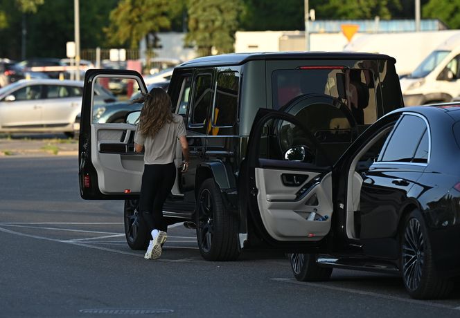 Przylot Lewandowskich do Polski. Żona piłkarza stawi się w sądzie