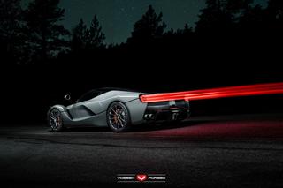 Ferrari LaFerrari na kołach Vossen