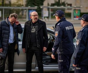 Na Wspólnej, odcinek 4039: Artur (Janusz Chabior), Krzysztof Smolny (Łukasz Konopka)	