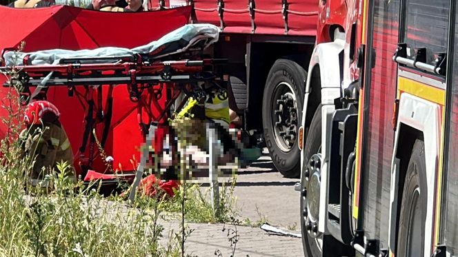 Nie żyje pieszy potrącony przez ciężarówkę. Tragiczna śmierć na drodze