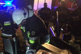 Karolina, Klaudia i Julia roztrzaskały się na drzewie. Młode piłkarki zginęły na miejscu