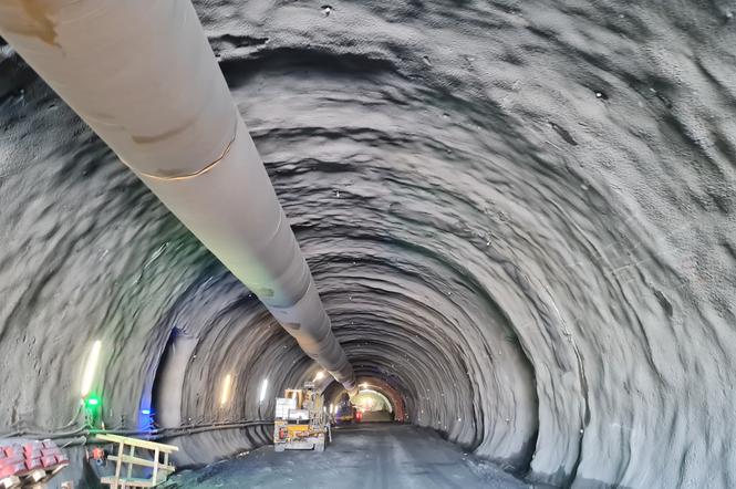 Na Dolnym Śląsku trwa budowa najdłuższego w Polsce pozamiejskiego tunelu drążonego w skale
