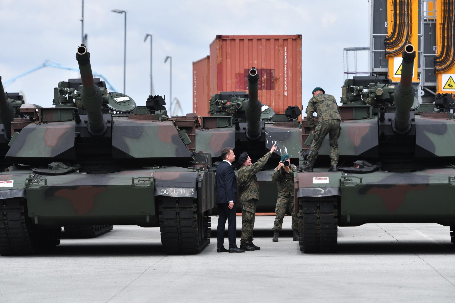 Abramsy są już w Polsce. Najlepsze czołgi świata wpłynęły do portu
