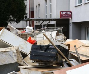 Dramat w szpitalach i przychodniach po powodzi. Zalane budynki, ewakuacja pacjentów. Raport Ministerstwa Zdrowia