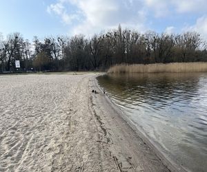 Kąpielisko i Jezioro Dąbie