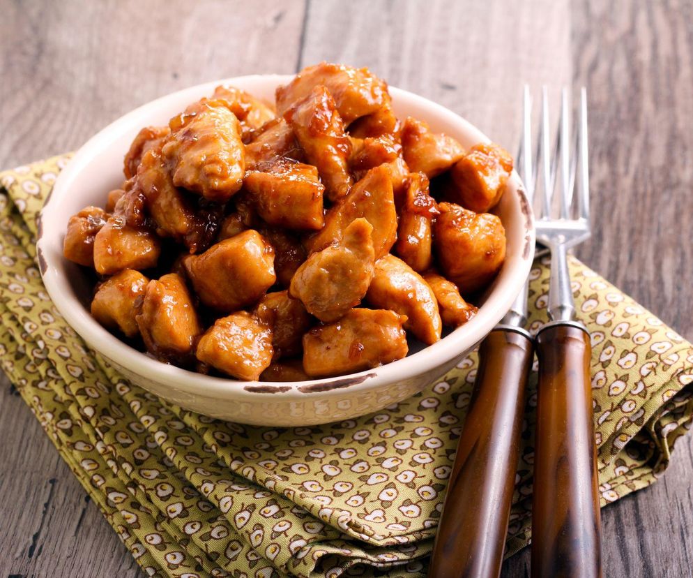 Pikantne bitesy z piekarnika: szybka przekąska, która znika ze stołu w sekundę