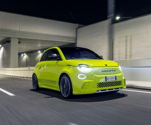 Abarth 500e (2023)