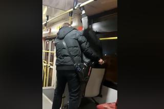 Bytom: DANTEJSKIE SCENY w tramwaju! BITWA między pasażerem i kontrolerami [ZDJĘCIA]