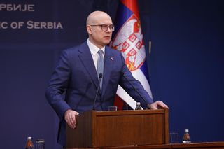Premier Serbii podał się do dymisji pod presją masowych protestów