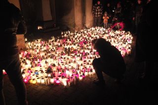 Lublin. Wszystkich Świętych i Dzień Zaduszny 2024. Jak wyglądają nekropolie po zmroku?