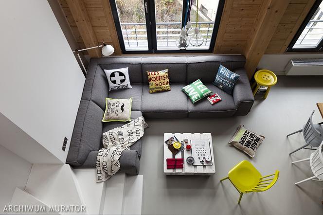 Salon w stylu loftu