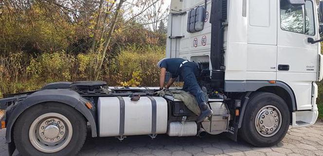 Wyłącznik tachografu sterowany pilotem