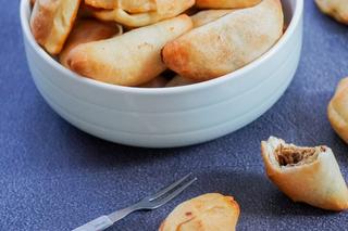 Piękne tradycje bożonarodzeniowe w Polsce. Od lat pojawią się przy okazji kolacji wigilijnej i nie tylko