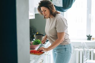 Dieta, która chroni przed rakiem i chorobami serca. Dietetyk wskazuje najlepszą