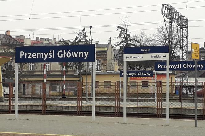 Specjalne pociągi z setkami Ukraińców w Przemyślu