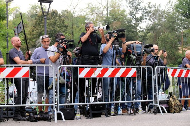 Prywatne uroczystości żałobne Giorgio Armaniego w rodzinnych stronach projektanta
