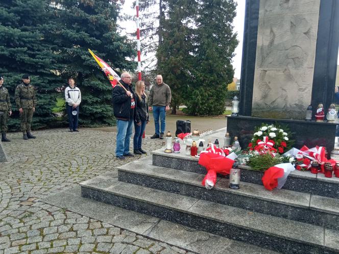 Obchody pod pomnikiem 10 pomordowanych w Grudziądzu