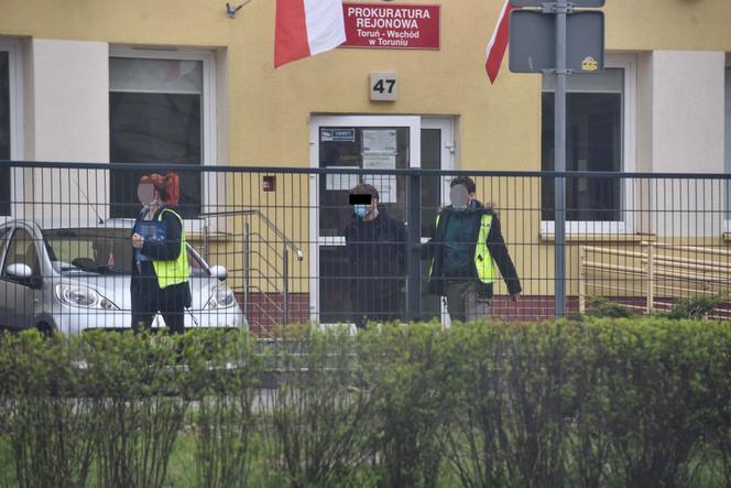 Zwyrodnialec zagłodził Bobika na śmierć