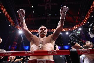 Z kim Usyk stoczy kolejną walkę? Pojawiła się sugestia. Z nim jeszcze się nie bił!