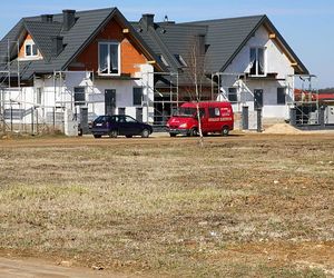 Uzbrojenie działki. Jak wykonać i ile kosztuje uzbrojenie działki?
