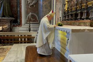 Kard. Dziwisz w Watykanie: Dziękujemy Bogu za owoce, które przynosi Kościołowi świętość Jana Pawła II