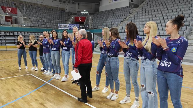 Podpisanie umowy sponsorskiej między Grupą Azoty S.A. i VOLLEY JEDYNKA Tarnów na sezon 2023/2024