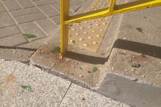 Rzeszów: Dworzec Lokalny za 20 milionów a obok szkło po alkoholu spadające na głowę 