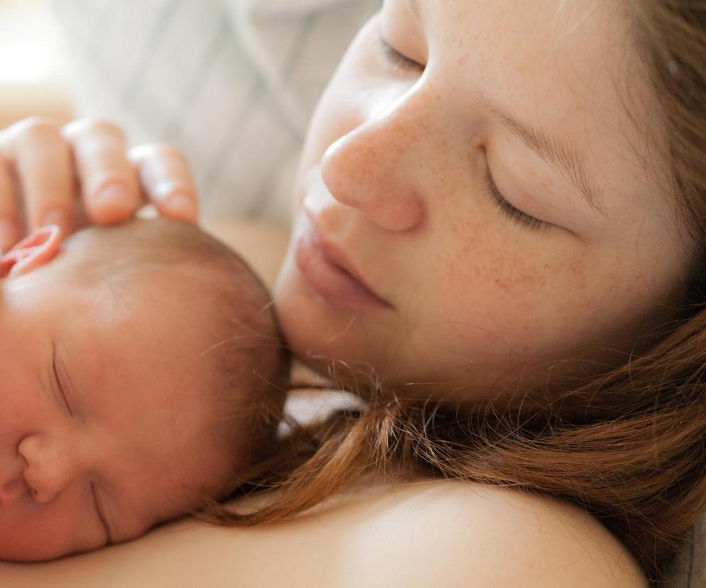 Co noworodek wie o swojej mamie? Dziecko jest mądrzejsze niż myślisz