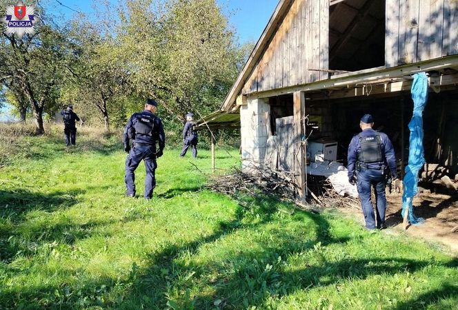 "Są przerażeni". W rodzinnej miejscowości Bartłomiej Blacha roi się od policjantów. 34-latek nadal na wolności