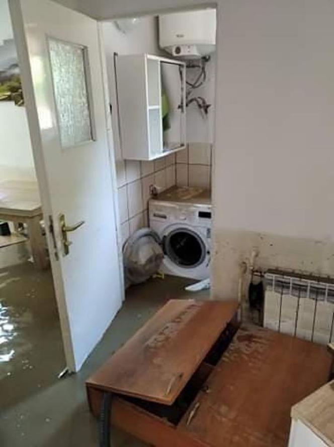 Kańczuga. Matka i jej dwie córki straciły mieszkanie w powodzi, potrzebują pomocy!