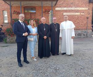   Tłumy pielgrzymów w Gietrzwałdzie. Trwa odpust i dożynki archidecezjalne. Zobacz zdjęcia