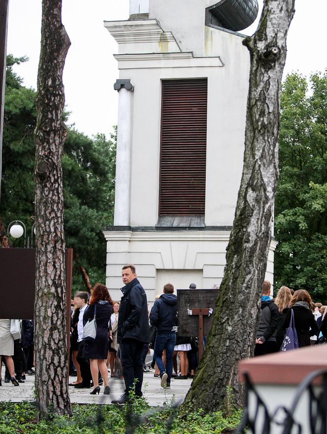 MINISTER BŁASZCZAK Z SYNEM NA ROZPOCZĘCIU ROKU.