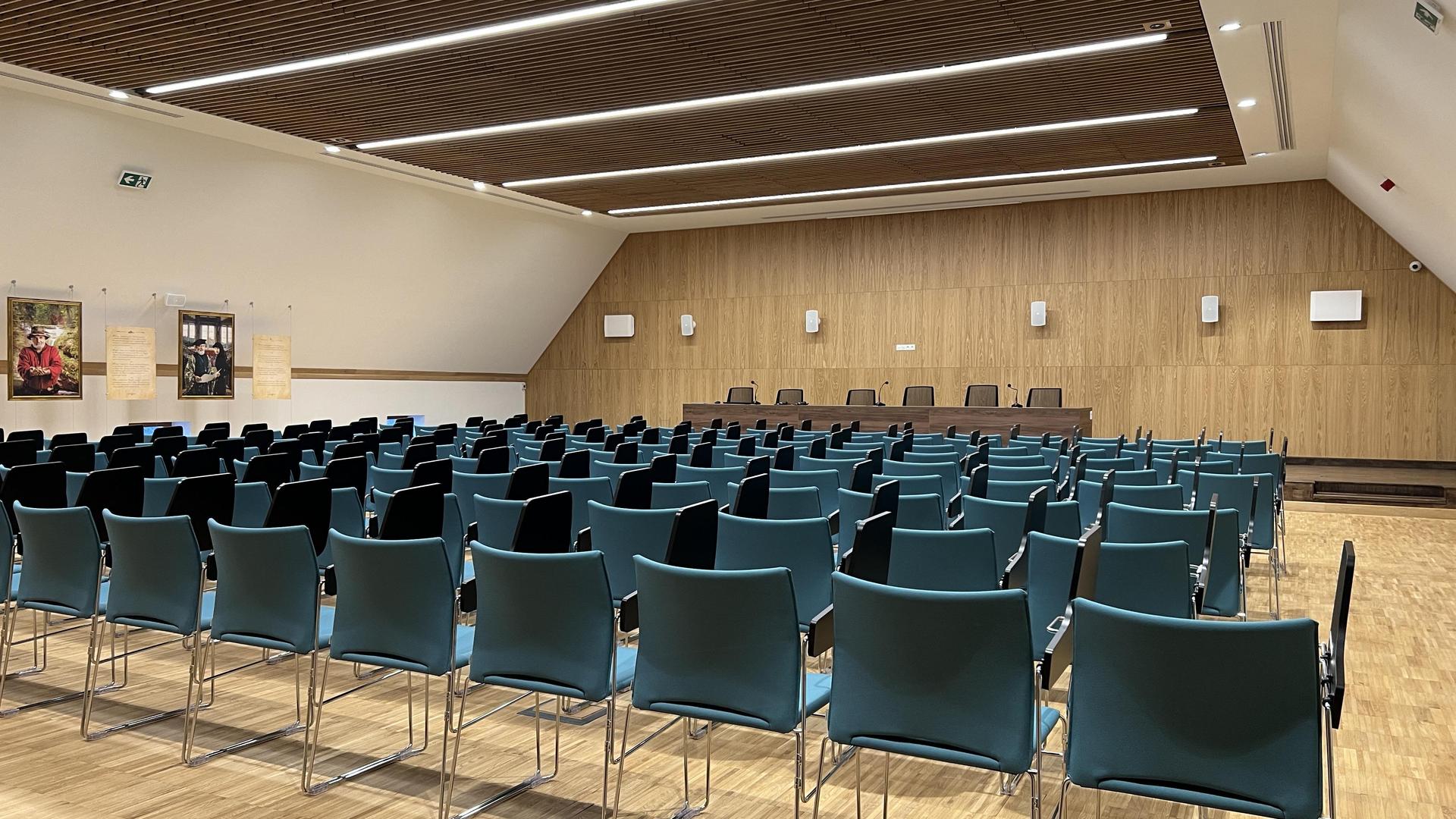 Pałac Sobieszów po remoncie – sala konferencyjna