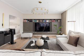 Eleganckie przytulne mieszkanie w beżach.