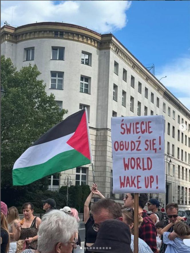 Maja Bohosiewicz, Sonia Bohosiewicz, Anita Sokolowska wspierają Palestynę