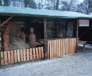 Ruszył jarmark bożonarodzeniowy nad jeziorem Ukiel w Olsztynie. Zobacz, jak wygląda! [ZDJĘCIA]