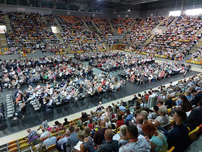 Kongres Świadków Jehowy w Częstochowie. Zdjęcia z soboty 26 lipca 2025