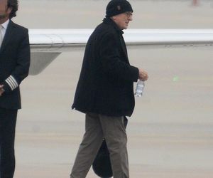 Robert De Niro już w Polsce. Aktor przyłapany na lotnisku w Warszawie