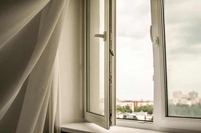 Ustawienie okien lato-zima. Jak przestawić okno na tryb zimowy?