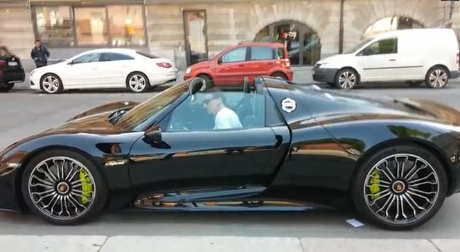 Zlatan Ibrahimović w Porsche 918 Spyder