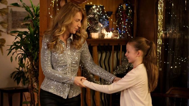 M jak miłość odc. 1858. Viola (Magdalena Waligórska), Nadia (Mira Fareniuk)