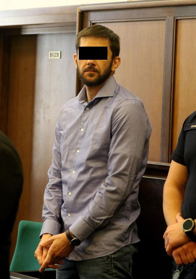 Sąd ogłosił wyrok za zamordowanie Marka D. Marcin Z. odciął mu głowę i próbował podpalić. Były policjant skazany na 30 lat